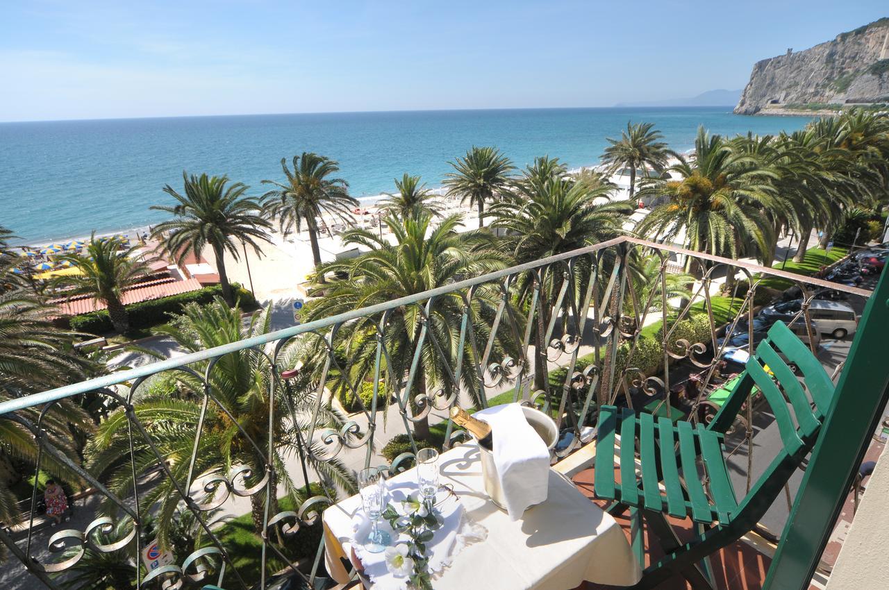 Hotel Gambone Finale Ligure Ngoại thất bức ảnh
