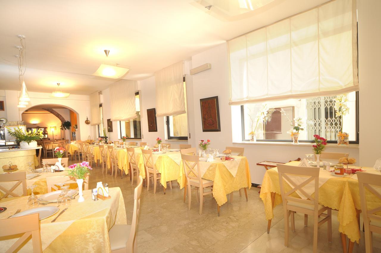 Hotel Gambone Finale Ligure Ngoại thất bức ảnh
